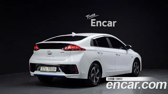 Hyundai Ioniq 2016 — фото 2