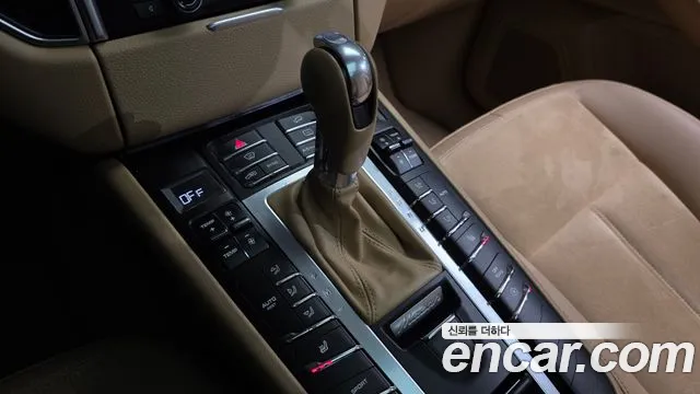 Porsche Macan 2015 — фото 9