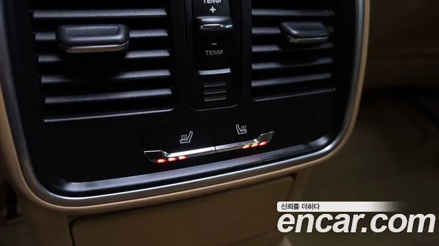 Porsche Macan 2015 — фото 18