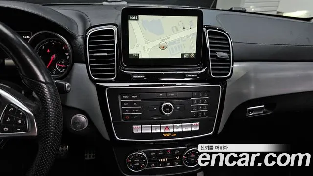 Mercedes-Benz GLE-Class 2017 — фото 13