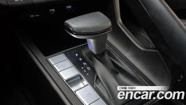 Hyundai AVANTE 2021 — фото 12