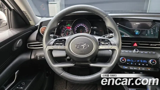 Hyundai AVANTE 2021 — фото 18