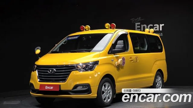 Hyundai Starex 2020 — фото 1
