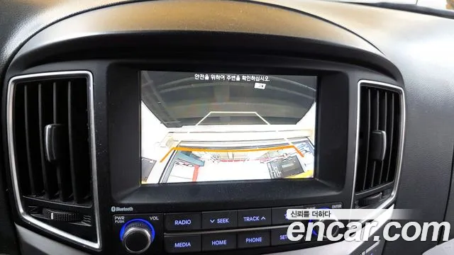 Hyundai Starex 2020 — фото 16