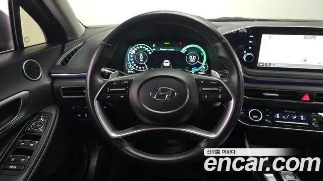 Hyundai Sonata 2022 — фото 13
