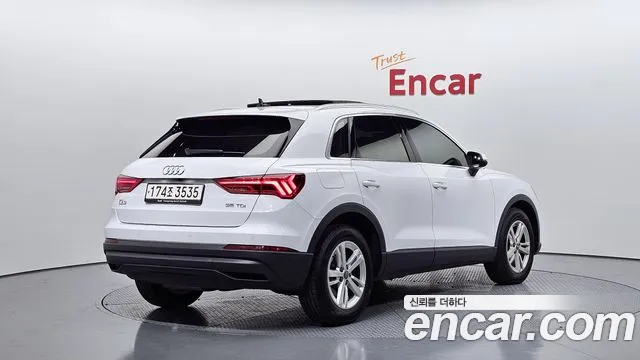 Audi Q3 2020 — фото 2