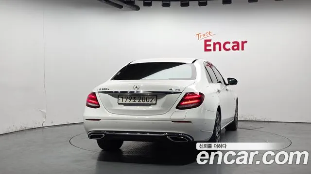 Mercedes-Benz E-Class 2020 — фото 4