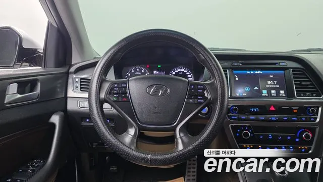 Hyundai Sonata 2017 — фото 19