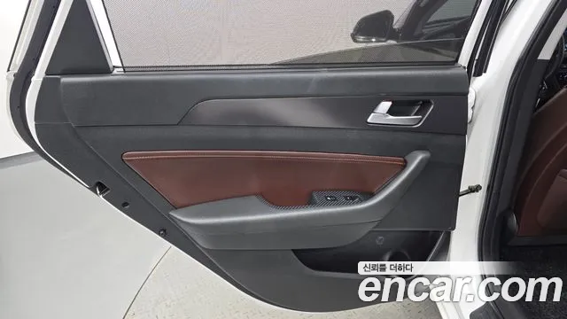 Hyundai Sonata 2017 — фото 15