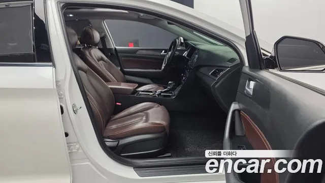 Hyundai Sonata 2017 — фото 16