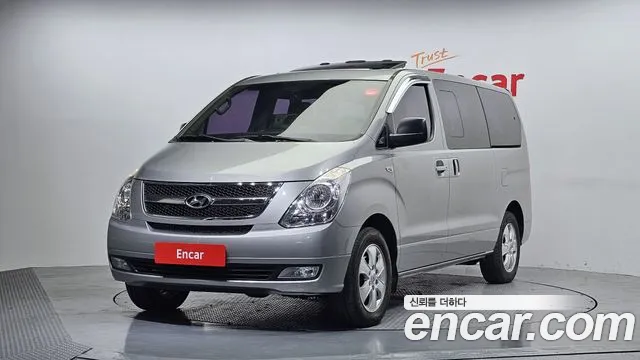 Hyundai Starex 2016 — фото 1