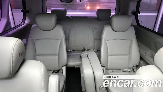 Hyundai Starex 2016 — фото 12