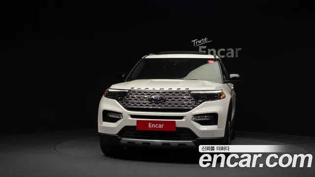 Ford Explorer 2021 — фото 3