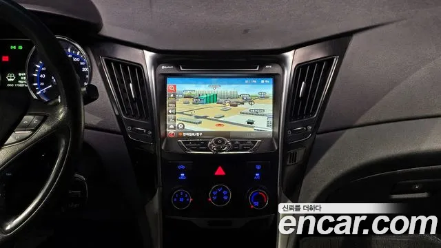 Hyundai Sonata 2013 — фото 17