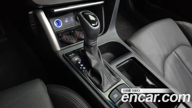 Hyundai Sonata 2017 — фото 11