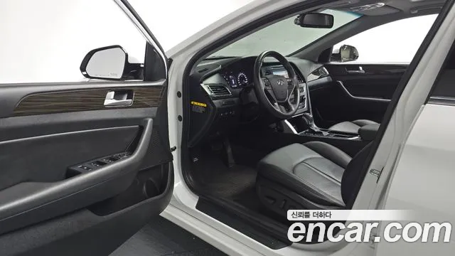 Hyundai Sonata 2017 — фото 12