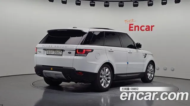 Land Rover Range Rover Sport 2016 — фото 2