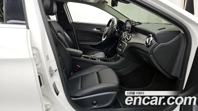 Mercedes-Benz GLA-Class 2019 — фото 11