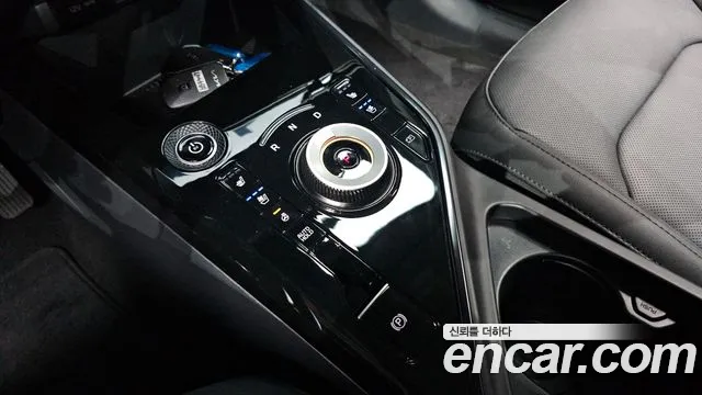 Kia Niro 2024 — фото 12