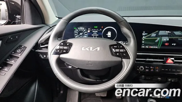 Kia Niro 2024 — фото 17