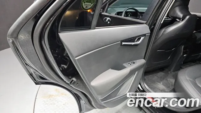 Kia Niro 2024 — фото 15