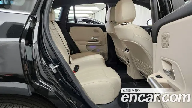 Mercedes-Benz EQA 2025 — фото 12