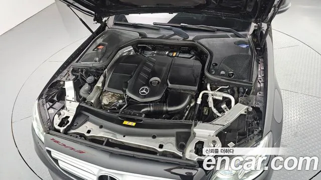 Mercedes-Benz E-Class 2018 — фото 6