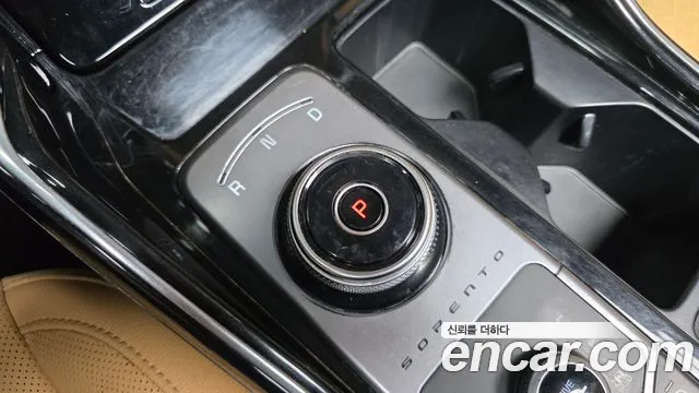 Kia Sorento 2023 — фото 12