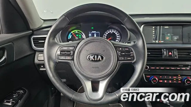 Kia K5 2017 — фото 19