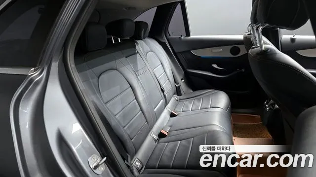 Mercedes-Benz GLC-Class 2018 — фото 11