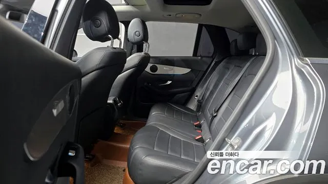 Mercedes-Benz GLC-Class 2018 — фото 12