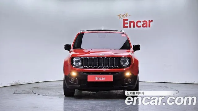 Jeep Renegade 2015 — фото 3