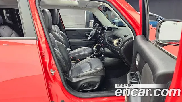 Jeep Renegade 2015 — фото 11