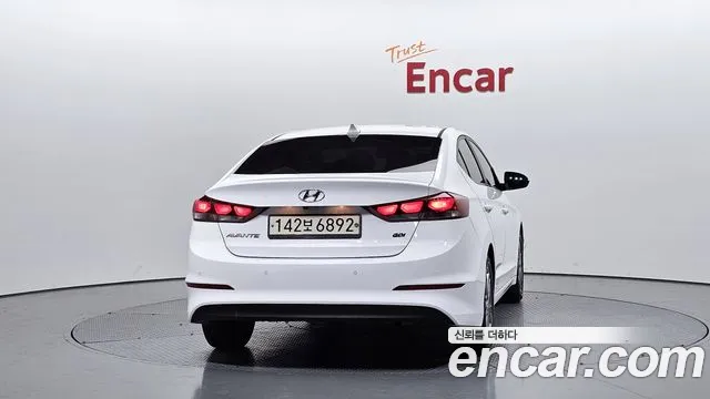 Hyundai AVANTE 2017 — фото 4
