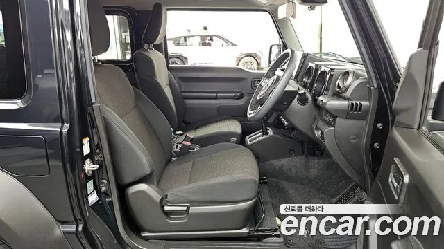 Suzuki Jimny 2023 — фото 17