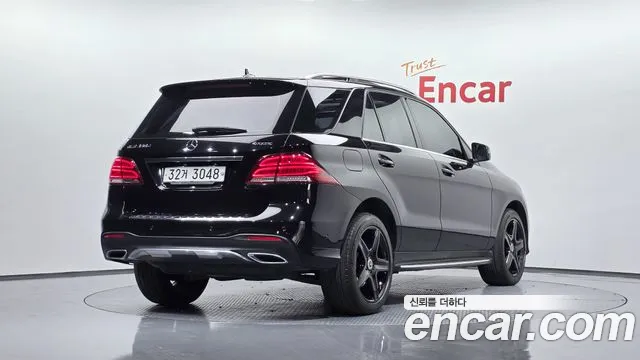 Mercedes-Benz GLE-Class 2017 — фото 2