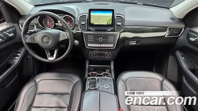 Mercedes-Benz GLE-Class 2017 — фото 10