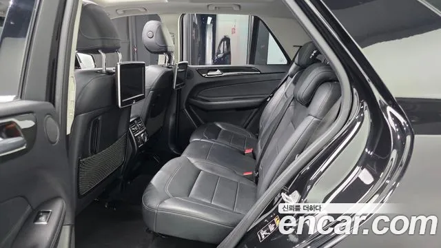 Mercedes-Benz GLE-Class 2017 — фото 18