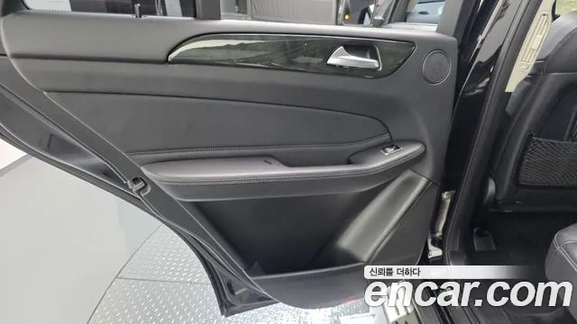 Mercedes-Benz GLE-Class 2017 — фото 15