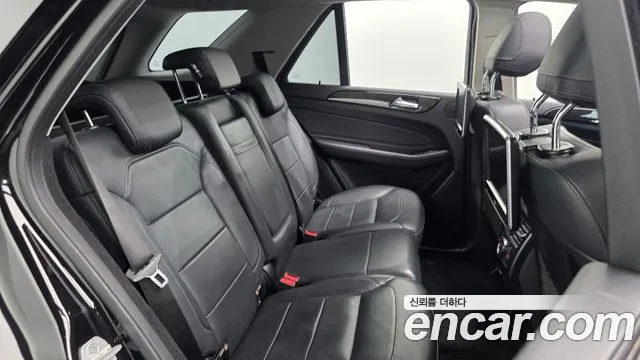 Mercedes-Benz GLE-Class 2017 — фото 16