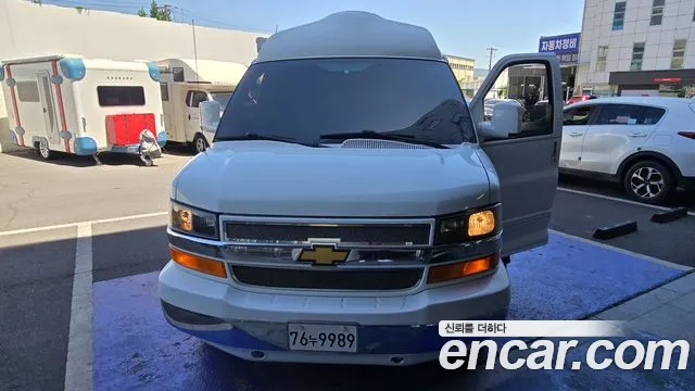 Chevrolet Express Van 2009 — фото 2