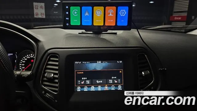 Jeep Compass 2019 — фото 20