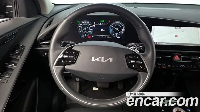 Kia Niro 2024 — фото 18