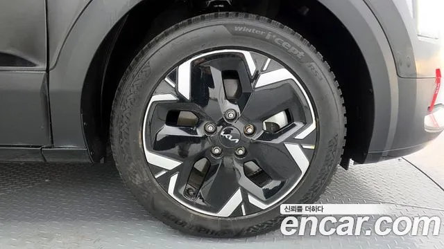 Kia Niro 2024 — фото 7