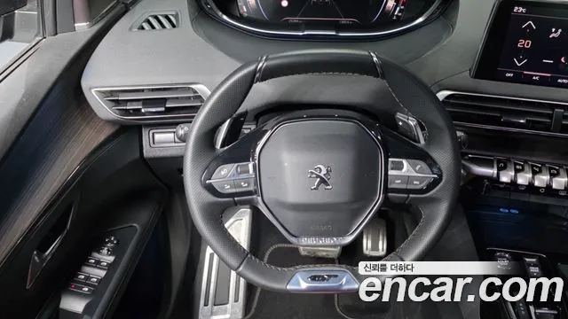 Peugeot 5008 2024 — фото 19