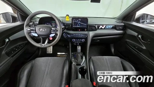 Hyundai Veloster 2021 — фото 10