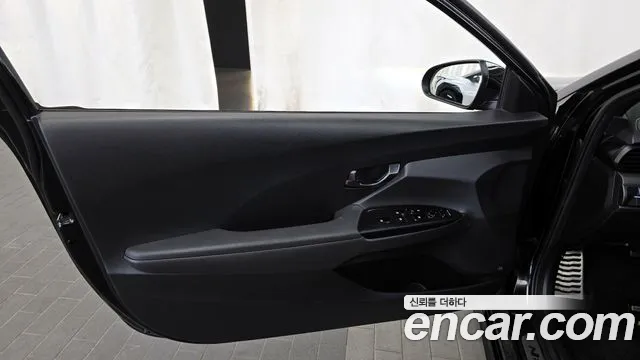 Hyundai Veloster 2021 — фото 14
