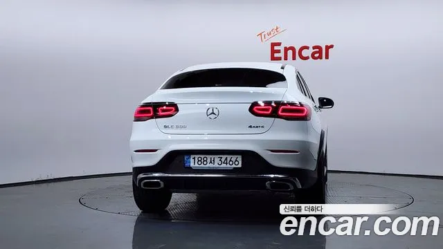 Mercedes-Benz GLC-Class 2023 — фото 4