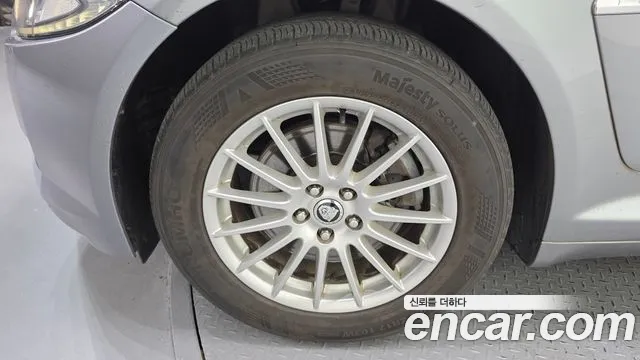 Jaguar XF 2013 — фото 5