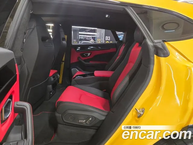 Lamborghini Urus 2022 — фото 13